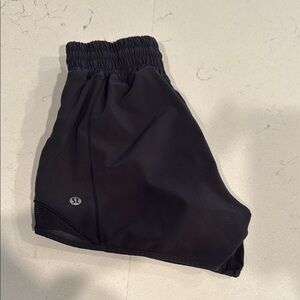 Lululemon Hotty Hot High-Rise 2.5 inseam